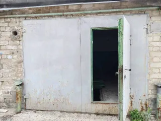 Гараж 19 кв.м и земельный участок 21 кв.м в Белгороде. Гараж, площадь 19 кв. м., назначение: нежилое, адрес: Россия, Белгородская обл., г. Белгород, ул. Железнякова, сооружение 54, кадастровый номер: 31:16:0109015:967. Земельный участок, площадь 21 кв. м., назначение: Земли населенных пунктов…