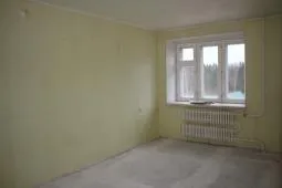 Помещение, кадастровый номер 43:40:000392:403, адрес: Кировская область, город Киров, улица Карла Маркса, дом 147А, квартира 10, помещение номер 2 на поэтажном плане, площадь 12,9 квадратных метров.