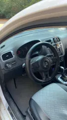Volkswagen Polo 2017 года, 110 л.с., 329000 км, АКПП, VIN: XW8ZZZ61ZHG035672, цвет: белый, состояние: удовлетворительное.