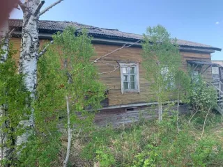 Здание с кадастровым номером  29:27:060502:55 общей площадью 271,2 м кв. и земельный участок с кадастровым номером  29:27:060502:51 площадью 1968 м кв., расположенные по адресу: Архангельская область, г. Онега, ул. Майская, дом 50 здание общей площадью 271,2 кв.м. с кадастровым номером…