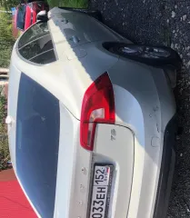 Автомобиль модель Volvo S60, год выпуска 2012, VIN YV1FS61H0D2178737, цвет белый.