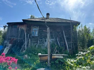 1/4 доли на дом в Кемеровской обл., г. Осинники ¼ доли в праве собственности на жилое здание, кадастровый  условный  номер: 42:31:0201001:187, адрес  местонахождение : Россия, обл. Кемеровская, г Осинники, п Тайжина, ул Лысенко, дом 92,   площадь 31.5 кв.м., назначение: жилое.