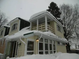 Здания и земельный участок общей площадью 1176 кв.м в Москве. Нежилое здание, кадастровый номер: 77:18:0170804:78, площадью 150,4 кв.м, адрес: г. Москва, поселение Марушкинское, квартал 116, владение 56, стр. 1. Нежилое здание, кадастровый номер: 77:18:0170707:399, этажность 1, площадь 16,6 кв.м…