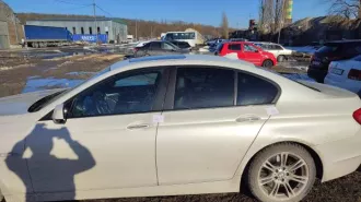 BMW 535I XDRIVE, 2011 года выпуска, госномер С535СС22, VIN WBAFU710X0C693712, номер двигателя 11997772, мощность 306 л.с, пробег 530 994 км. Обременение - запреты на регистрационные действия, залог в пользу ФНС. Состояние: сколы и царапины по кузову, трещина на лобовом стекле. Адрес: Ставропольский…