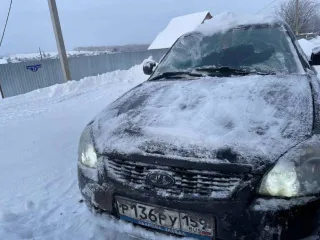 Lada Priora 2017 года выпуска, VIN XTA217020J0559254, госномер Р136РУ159. Модель двигателя 21116, номер 3774045. Мощность 87 л.с., объем 1.6 л. Кузов черный, механическая КПП, передний привод. Пробег более 150 тыс. км. Требуется ремонт кузова: коррозия, царапины, трещины на лобовом стекле…