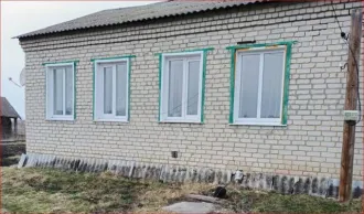 1/6 доля жилого дома 46,4 м² и земельного участка 2302 м². Жилой дом, кадастровый номер: 73:04:011601:205. Земельный участок, кадастровый номер: 73:04:011603:2, категория земель: земли населенных пунктов, вид разрешенного использования: для ведения личного подсобного хозяйства.