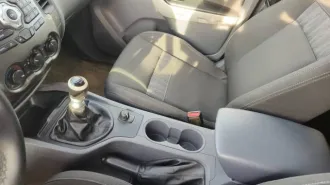Ford Ranger 2013, 125 л.с., 190295 км, АКПП, VIN 6FPPXXMJ2PDK47061. На имущество зарегистрировано ограничение (обременение) права: находится в залоге у ООО ПКО «АБК». Автомобилю требуется ремонт: стучит и подтекает рулевая рейка, замена выжимного подшипника сцепления, замена датчика АБС (задний…