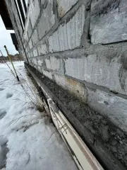 Земельный участок 802 кв.м и объект незавершенного строительства, Алтайский край. Земельный участок 802 кв.м. и объект незавершенного строительства в Барнауле. Право аренды на земельный участок (кадастровый номер 22:63:030219:2310; Российская Федерация, Алтайский край, Городской округ город…