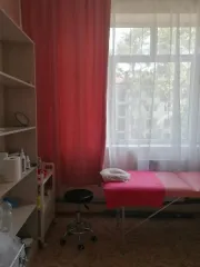 Конторское помещение 68,5 кв. м, Забайкальский край, 3 этаж, кадастровый номер 75:09:300412:299. Расположено по адресу: Забайкальский край, Краснокаменский район, г. Краснокаменск, проспект Строителей, д. 5, пом. № 17. Назначение: нежилое. Имеется обременение: арест ФССП, запрет на регистрационные…