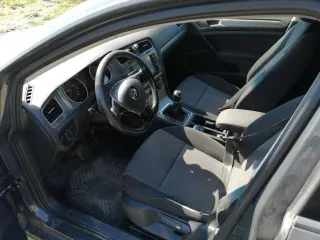 Volkswagen Golf 2013 года, 85 л.с., 296316 км, идентификационный номер (VIN): WVWZZZAUZEW063073