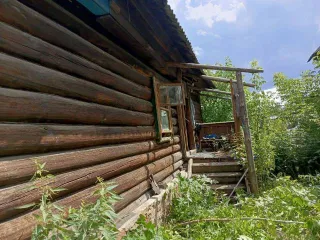 Доля дома и участка 742 м² в Пензенской области: 1/4 доля дома и 1/4 доля земельного участка. Земельный участок, кадастровый номер 58:22:0420202:48, вид разрешенного использования под индивидуальную жилую застройку. Местоположение установлено относительно ориентира: Пензенская область, Никольский…