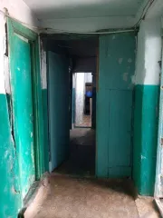 Комната (доли), 1/3 + 1/3 + 1/3, Дербент, ул.Свердлова 1/3 доля комнаты в Дербенте еще 1/3 доля комнаты в Дербенте еще 1/3 доли в квартире по адресу Республика Дагестан г.Дербент ул.Свердлова д.13 кв.88, расходы по покупке доли, в том числе нотариуса возлагаются на покупателя, ознакомление с…
