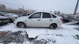 Автомобиль марки "Лада Гранта", 2014 г/в, г/н В 876 ВТ 156, VIN XTA219110EY115737. Вид транспорта: легковые автомобили.
