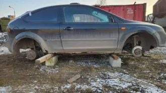 Ford Focus 2006 года, черный. VIN: X9F3XXEED36U20945, госномер: К367СО150. Двигатель: модель 6U20945, объем 1388 см³, мощность 80 л.с. (59 кВт). Снаряженная масса 1690 кг (1229 кг без нагрузки).