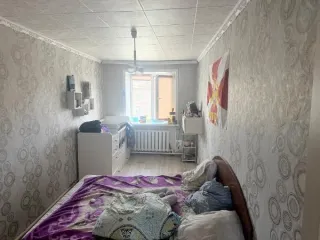 Квартира, 59,2 кв.м, Забайкальский край, г. Шилка, назначение: жилое, этаж 02, кадастровый номер 75:24:240213:223, по адресу: Забайкальский край, р-н Шилкинский, г. Шилка ул. Балябина д. 125 кв. 13. Квартира расположена в двухэтажном кирпичном доме, 1 входная дверь (1 железная). Квартира состоит из…
