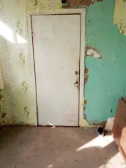 Жилое здание, площадь: 40,4 кв.м., кадастровый номер: 30:04:010106:10593 и земельный участок, площадь: 399 кв.м., категория земель: Земли населенных пунктов, разрешенное использование: Для ведения личного подсобного хозяйства, кадастровый номер: 30:04:010103:175, Адрес (местоположение): обл…