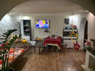 1/4 доли дома и земли, 50,8 кв.м, Тюменская область: 1/4 доля дома и 1/4 доля земельного участка в Тюменской обл., еще 1/4 доля в праве на жилое здание, площадь 50,8 кв.м, кадастровый номер 72:08:1401001:373, и 1/4 доля в праве на земельный участок, площадь 1 780 кв.м, кадастровый номер…