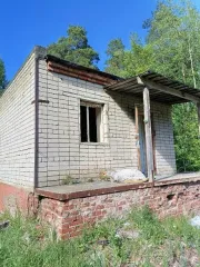 Нежилое здание (детский оздоровительный лагерь), 14,6 кв.м., Республика Татарстан. Общей площадью 14,6 кв.м., кадастровый номер 16:18:190101:118, расположенное по адресу: Республика Татарстан, Елабужский муниципальный район, г. Елабуга, улица Танаевское шоссе, территория ГБОУ "Елабужское училище…