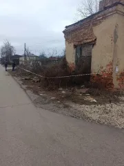 Нежилое здание 250 кв.м, участок 421 кв.м, Тамбовская область, г. Мичуринск, ул. Театральная, в районе домов №22 и №24. Объект незавершенного строительства, проектируемое назначение: нежилое, степень готовности: 15%, проектируемая площадь: 250 кв.метра. Кадастровый номер объекта…