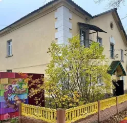 Помещение. Назначение: жилое помещение. Площадь: 54,1 кв.м. Этаж: 2 Кадастровый номер 40:18:100601:50 Вид права: собственность. Субъект права: Луценко Павел Иванович
Адрес: Калужская обл., Спас-Деменский р-н, г. Спас Деменск, ул. Советская, д. 83, кв. 3