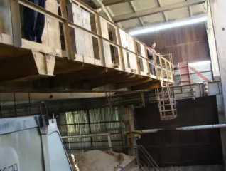 Промышленный комплекс 13,6 га Абакан Хакасия. Недвижимое имущество, расположенное по адресу: Республика Хакасия, г. Абакан, ул. Молодежная, д.20: Нежилое здание (административно-лабораторный корпус), кад.№19:01:080501:1385, пл.1831,5 кв.м. Нежилое здание (гараж для грузовых машин на 40 мест)…