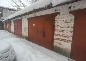 ½ гаражного бокса №18, 18,7 кв. м, Горно-Алтайск, Республика Алтай, кадастровый номер: 04:11:020133:136, местоположение: Республика Алтай, г. Горно-Алтайск, потребительский гаражный кооператив “Улагашева-8”, гаражный бокс 18 (арест, запрет на распоряжение) на основании постановления суда. Вид…
