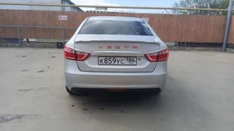 Lada Vesta 2015, 106 лс, 200000 км, Легковой автомобиль: Лада Веста, год изготовления: 2015, легковой седан, г/н: К859УС186, цвет: серебристый, VIN: XTAGFL1306Y004306, ПТС 63 ОЕ 322790, СТС 99 49 968867