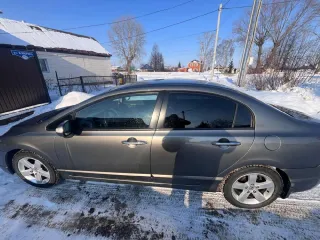 Honda Civic, 2008 автомобиль HONDA CIVIC, 2008 г.в., VIN: NLAFD76708W002429. Имущество находится в залоге у ПАО ВТБ.