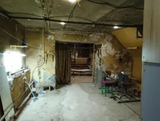 Нежилое помещение 69 кв.м в Санкт-Петербурге по адресу: Греческий проспект, д. 17, литера А, пом. 1-Н. Назначение: нежилое, этаж: подвал. Кадастровый номер 78:31:0001463:2363. Право собственности подтверждается записью в ЕГРН от 04.04.2022 № 78:31:0001463:2363-78/011/2022-1.