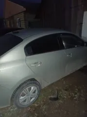Kia Rio 2017 Kia Rio, 2017 года, 99,5 лс, 90000 км, АКПП еще Kia Rio, 2017 года, 99,5 лс, 90000 км, АКПП еще Автомобиль – Kia Rio; Год выпуска – 2017; Идентификационный номер (VIN): Z94C241AAJR035666. Имущество находится в залоге у КБ «ЛОКО-БАНК» (АО). Пробег уточнять при осмотре.