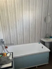 Чермошное, Медвенский район, Курская область, дом 40, квартира 2. 1/4 доля помещения жилого назначения, площадь 82.8 кв. м. Кадастровый номер: 46:15:160301:420.