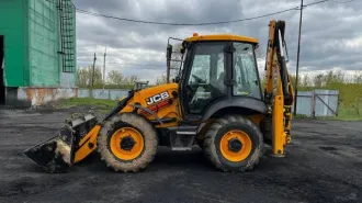 JCB 3CXK 14M2NM, 2020. Экскаватор-погрузчик; VIN – MCW3CX4WJL2692060, двигатель внутреннего сгорания, 1 шт., модель JCB444T1, № SB320/40344U0177020, объем 4400 куб. см, мощность 68,6 кВт (93 л.с.), колесный, цвет жёлтый, масса 12 813 кг, скорость 40 км/ч, моточасы 7454,6