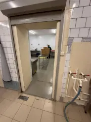 Оборудование для сыроварни в составе 55 позиций, де-факто входящее в состав и являющееся частью единого производства, расположенного по адресу: Вологодская область, Череповецкий район, Нелазское сельское поселение, деревня Шулма, улица Школьная, дом 10. Точное наименование, состав и количество…