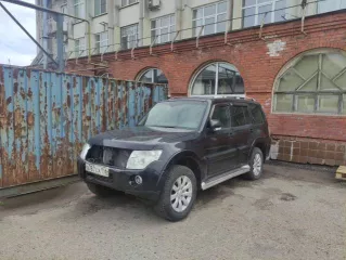 Легковой автомобиль Mitsubishi Pajero, 2010 года выпуска, VIN JMBLYV97WAJ000169, цвет чёрный, государственный регистрационный знак В787СХ116.