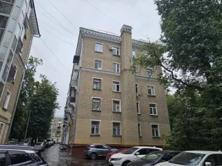 Нежилое помещение по адресу: г. Москва, пр. Аэропорта, д. 11А, площадью 596,9 кв.м, кадастровый номер: 77:09:0005004:9206. Назначение нежилого помещения: Свободное. Общая площадь: 596.9. Кадастровый номер: 77:09:0005004:9206.