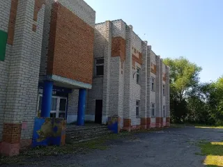Помещение №5 (здание ДК),  КН 48:06:1020115:33, площадью 19,6 кв. м, 1990 года постройки, местоположение: Липецкая область, Долгоруковский округ, с. Большая Боевка, ул.Советская, д.12 Местоположение: Липецкая область, Долгоруковский округ, с. Большая Боевка, ул.Советская, д.12 
Год ввода в…