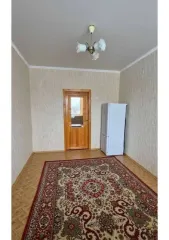 1/2 доля комнаты, 11,6 кв.м, Оренбургская область, г.Оренбург, ул. М. Горького, д. 2, кв. 25, кадастровый номер: 56:44:0236006:19. В имуществе имеются доли, принадлежащие несовершеннолетним сособственникам.