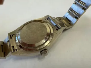 Rolex Sky-Dweller 326939 наручные часы «Rolex Sky-Dweller ref. 326939» (на часах указан идентификационный номер «С145Y884») корпус: круглый, из металла серебристого цвета, браслет из металла серебристого цвета с замком. На замке штампованная надпись «ROLEX», «GENEVA», «SWISS MADE», б/у. Тип изделия…