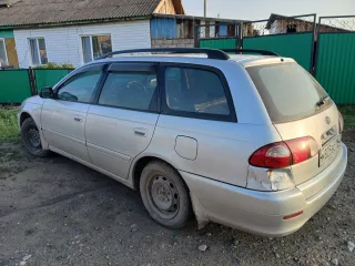 Легковой автомобиль марки Toyota Caldina, 2001 г.в., кузов № АT211-3040977.
