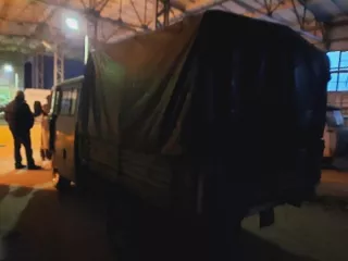 Грузовой бортовой автомобиль УАЗ 390945, 2014 г.в., госномер В137ВА186, VIN XTT390945F1203084, цвет защитный. Местонахождение: г. Нефтеюганск, Пионерская промзона, проезд 5П, стр. 15/1.