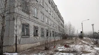 Имущественный комплекс по адресу: Красноярский край, г. Сосновоборск, ул. Заводская, д. 1  обременение: ипотека в пользу у ГКР «ВЭБ.РФ» : 1  Здание  административно бытовой корпус №8 , КН: 24:56:0101001:251, пл. 6600.60 кв. м  2  Здание  корпус складов , КН: 24:56:0101001:428, назначение: нежилое…