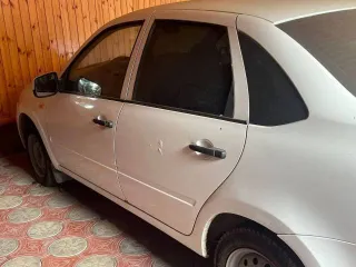 Lada Granta 2012 года, VIN: XTA219000C0006279, госномер О932ОС06.