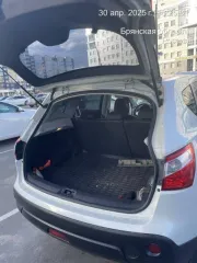 Nissan Qashqai 2013 Легковой универсал Марка, модель: Nissan Qashqai Идентификационный номер (VIN): SJNFBNJ10U2920263 Номер шасси (рамы): отсутствует Год выпуска ТС: 2013 Номер кузова (кабины): SJNFBNJ10U2920263 Цвет: Белый Номер двигателя: 275750W Рабочий объем: 1997 куб.см. Мощность (кВт/л.с.)…