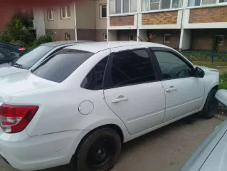 Lada Granta, 2022 г.в., VIN: XTA219040N0831738, Цвет кузова (кабины): Белый, находится в залоге у АО «Авто Финанс Банк». На имущество наложены ограничения в виде запрета на регистрационные действия. В автомобиле выявлены следующие повреждения: бампер в передней части; переднее правое крыло; блок…