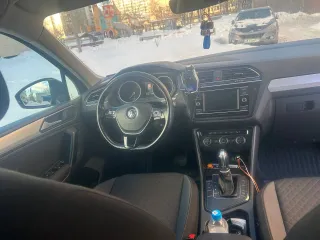 Volkswagen Tiguan 2017 Легковой автомобиль Volkswagen Tiguan 2017 г.в., VIN XW8ZZZ5NZJG208857; с имуществом, являющимся предметом торгов, можно ознакомиться по предварительной записи у организатора торгов в рабочие дни (тел.:+7-909-332-68-24) посредством направления запроса об ознакомлении с…
