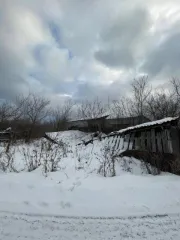 Жилой дом 93,8 кв. м и земельный участок 1500 кв. м в Ульяновской области. Здание жилое, площадь 93,8 кв.м, кадастровый номер 73:22:010101:65. Земельный участок площадью 1500 кв.м, категория земель населенных пунктов, разрешенное использование под индивидуальное жилищное строительство, кадастровый…