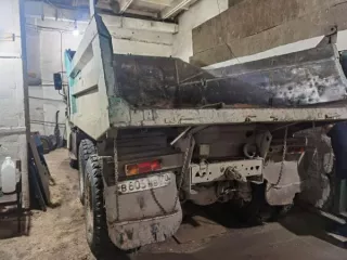 Транспортное средство: грузовой самосвал. КАМАЗ 5511 (самосвал), идентификационный номер (VIN) ХРС551100J0318230, год выпуска 1988, (рама) -№0318230, кузов прицеп – КАБИНА 1034290, цвет кузова  защитный, мощность двигателя 210 л.с., тип двигателя –дизельный, разрешенная максимальная масса кг…