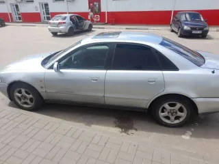 Audi A4, 1997 года, 125 лс, 309427 км. Легковой автомобиль, марка: AUDI, модель: A4, год изготовления: 1997, цвет: Серебристый, VIN: WAUZZZ8DZVA105554, ПТС: 36НХ555750, г/н: У706МТ136, модель двигателя: ADR, тип двигателя: Бензиновый, двигатель №: 237507, мощность двигателя, л. с. (кВт): 125.
