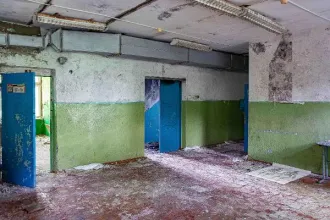 Лот №1: Здание, кадастровый номер: 48:09:1160104:5; Здание, кадастровый номер: 48:09:1160104:4; Здание, кадастровый номер: 48:09:1160104:6; Земельный участок, площадь 15 131 +/- 86 кв.м., кадастровый номер: 48:09:1160104:3, расположенные по адресу: Липецкая область, м.о. Измалковский, д. Ясенок…