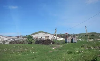 Нежилое здание. Коровник. Площадь: 1 614,8 кв.м. Кадастровый номер: 09:08:0000000:7123. Нежилое здание. Кашара. Площадь: 1 599,1 кв. м. Кадастровый номер: 09:08:0000000:7118. Земельный участок. Категория земель: земли сельскохозяйственного назначения - для размещения объектов сельскохозяйственного…